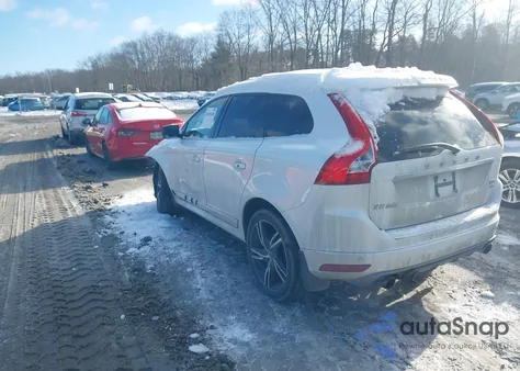 2017 Volvo Xc60 T6 R-Design z USA, uszkodzony, nr VIN YV449MRSXH2183777